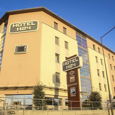 H24 Hotel Льо Ман Екстериор снимка